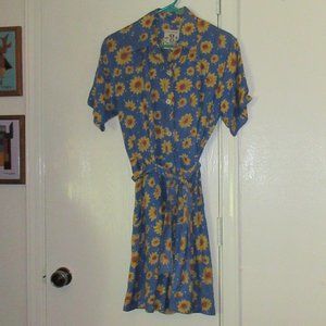Medium Short Sleeve Blue Sunflower Romper